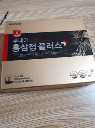서울약사신협_투데이홍삼정플러스스틱_10g x 30포 — 4점을 준 리뷰어가 2021년 2월 올린 사용 사진
