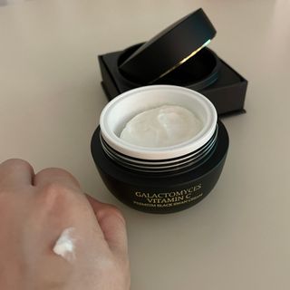 오투에니원 갈락토미세스 비타민 C 프리미엄 블랙스완 크림 50g — 5점을 준 리뷰어가 2023년 1월 올린 사용 사진