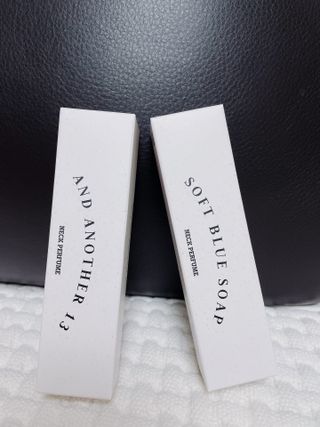 멈칫(MUMCHIT) 넥퍼퓸 NECKPERFUME 2가지 향 — 5점을 준 리뷰어가 2021년 11월 올린 사용 사진