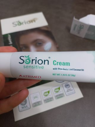 건선/아토/습진/민감성 피부 천연보습진정크림 소리온 크림 & 센시티브 크림 50g — 4점을 준 리뷰어가 2022년 1월 올린 사용 사진