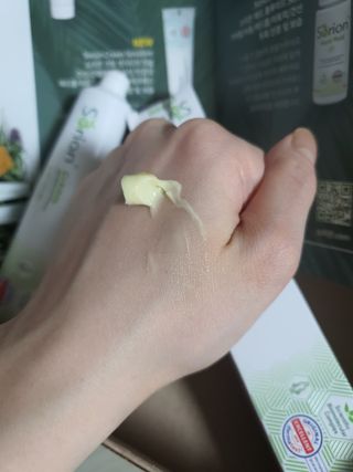 건선/아토/습진/민감성 피부 천연보습진정크림 소리온 크림 & 센시티브 크림 50g — 5점을 준 리뷰어가 2022년 3월 올린 사용 사진