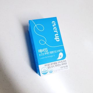 [몸엔용] 에버업 멀티비타민&미네랄, 눈건강 루테인 혈행건강 오메가3, 면역 프로바이오틱스 3종 택1 — 5점을 준 리뷰어가 2022년 4월 올린 사용 사진
