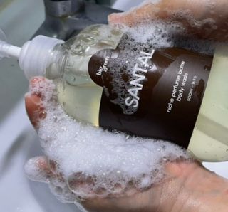 빅그린 니치 퍼퓸 바이옴바디워시 500ml(상탈, 블랙베리&베이, 블랑쉐 3종 중 택1) — 5점을 준 리뷰어가 2022년 12월 올린 사용 사진