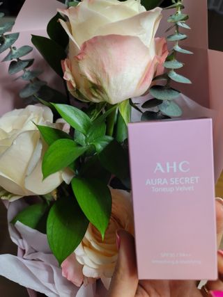 AHC 아우라 시크릿 톤업 벨벳 — 4점을 준 리뷰어가 2021년 4월 올린 사용 사진