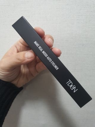 틸디앤 메이크 리얼무드 오토 아이라이너 — 5점을 준 리뷰어가 2021년 12월 올린 사용 사진