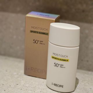 아이레시피 모이스트터치 스포츠 선밀크 50ml (SPF50+ PA+++) — 5점을 준 리뷰어가 2023년 6월 올린 사용 사진
