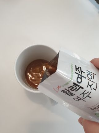 참유원 특허제조 활력 여주진액 여주즙 50포 — 5점을 준 리뷰어가 2022년 1월 올린 사용 사진