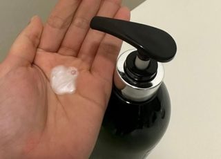 주식회사 에이징 하이드로컴플렉스 미네랄 샴푸 — 5점을 준 리뷰어가 2022년 12월 올린 사용 사진