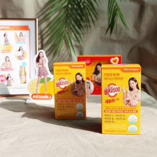 광동생활건강 [제니에디션] 비타500데일리스틱 gift set 60포+제니굿즈 3종+쇼핑백 — 5점을 준 리뷰어가 2021년 11월 올린 사용 사진
