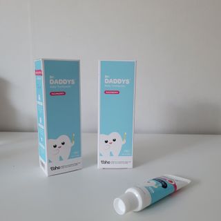 닥터데디스 안심무불소 베이비치약 60g + 여행용 미니 치약 15g — 5점을 준 리뷰어가 2022년 8월 올린 사용 사진