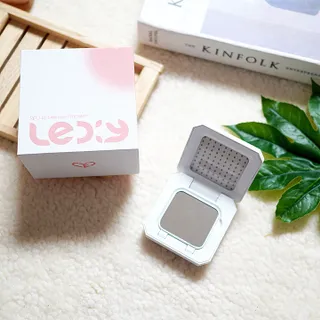 LEDi:Y(레이디) 에임텍 LED 뷰티디바이스 Ledi-y 레이디 — 5점을 준 리뷰어가 2023년 2월 올린 사용 사진
