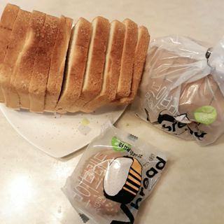 롯데제과 Vbread 포카치아식빵1개 + 미니식빵 1개 + 머핀 2개 세트 — 5점을 준 리뷰어가 2021년 9월 올린 사용 사진