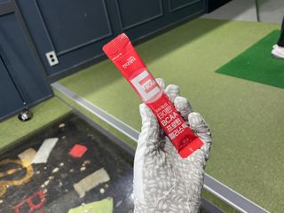 [인디닥터] 타이탄 BCAA 프로틴 젤리스틱 — 5점을 준 리뷰어가 2022년 5월 올린 사용 사진