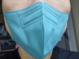 [애니가드] 키즈 라이트 KC인증 새부리형 패션 컬러마스크 30매 소형 어린이 — 5점을 준 리뷰어가 2022년 7월 올린 사용 사진
