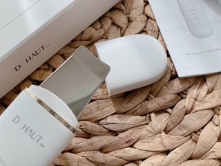 디하우트 랩 4 in 1 갈바닉 아쿠아 워터 필링기 스킨스크러버 — 4.5점을 준 리뷰어가 2021년 11월 올린 사용 사진