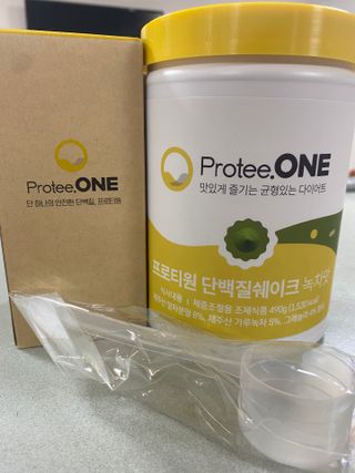 프로티원 단백질쉐이크 녹차맛 2주분 1통+보틀 — 5점을 준 리뷰어가 2021년 5월 올린 사용 사진