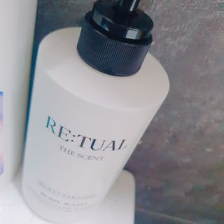 레츄얼 더 센트 바디워시 시크릿 파라다이스(500ml) — 5점을 준 리뷰어가 2022년 7월 올린 사용 사진