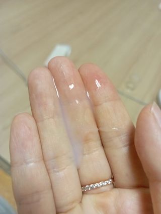 나우 [리브엠] 123억개 엑소좀으로 채운 눈부신 광채, 엑소코어 화이트닝 텐션 앰플 — 5점을 준 리뷰어가 2023년 7월 올린 사용 사진