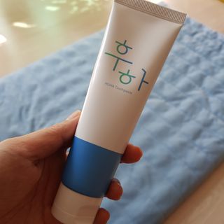 [심폐소생소] 무불소 임산부 천연 치약 — 5점을 준 리뷰어가 2021년 9월 올린 사용 사진