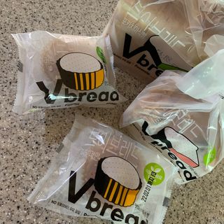 롯데제과 Vbread 포카치아식빵1개 + 미니식빵 1개 + 머핀 2개 세트 — 5점을 준 리뷰어가 2021년 9월 올린 사용 사진