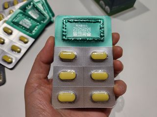 [경남제약헬스케어] 케어플러스 간건강엔 밀크씨슬 500mg 60정/2개월분/비타민B 5종+세레늄 — 5점을 준 리뷰어가 2024년 1월 올린 사용 사진