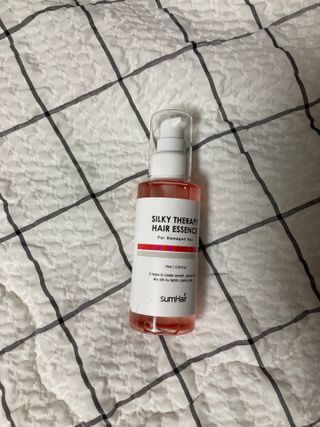 썸헤어 / SUMHAIR 썸헤어 실키 테라피 헤어 에센스 — 5점을 준 리뷰어가 2021년 7월 올린 사용 사진