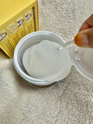 산다화 비타민씨 화이트닝 토너 패드 — 5점을 준 리뷰어가 2023년 9월 올린 사용 사진