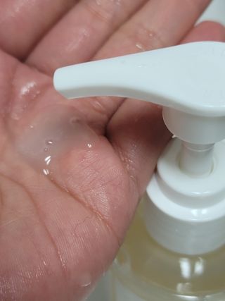 랑벨 내츄럴 딥 포어 클렌저 210ml (저자극 약산성 천연 클렌징 젤) — 5점을 준 리뷰어가 2022년 10월 올린 사용 사진