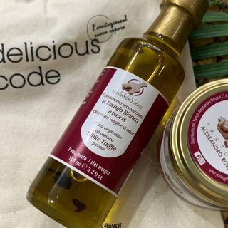 [딜리셔스코드] 타르투피 알레산드로 로시 트러플 소금 100g +트러플 오일 100ml set — 5점을 준 리뷰어가 2022년 6월 올린 사용 사진