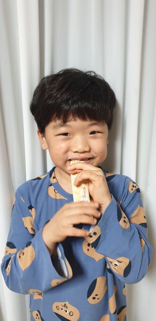 다나음 셀렌에 빠진 아연면역젤리 열대과일맛+사과맛 — 5점을 준 리뷰어가 2023년 1월 올린 사용 사진