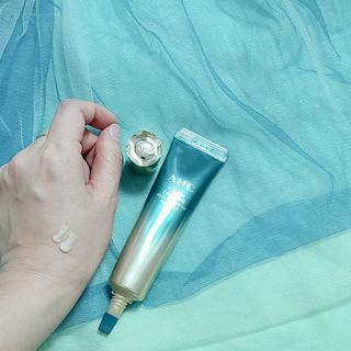[NEW 탄력유턴 아이크림] AHC 유스 래스팅 리얼 아이크림 포 페이스 — 5점을 준 리뷰어가 2021년 3월 올린 사용 사진