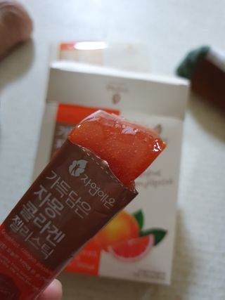 자연에온 가득담은 자몽 콜라겐 젤리스틱 2BOX — 5점을 준 리뷰어가 2020년 12월 올린 사용 사진