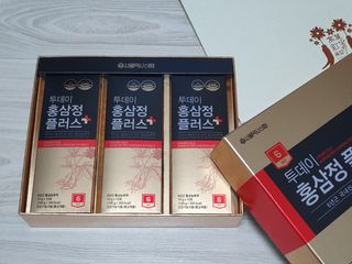 서울약사신협_투데이홍삼정플러스스틱_10g x 30포 — 5점을 준 리뷰어가 2021년 6월 올린 사용 사진