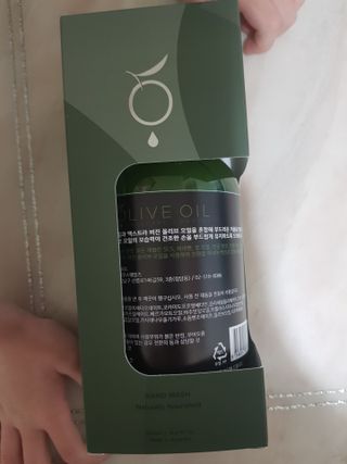 올리브 오일 스킨케어 컴퍼니 [OOSC] 촉촉 깨끗 내추럴리 너리시드 핸드워시 500ml — 5점을 준 리뷰어가 2021년 5월 올린 사용 사진
