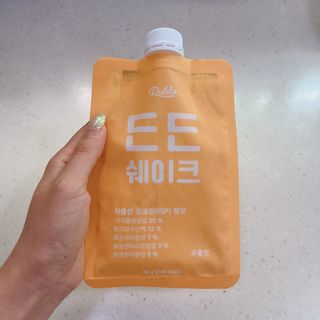 [덜다] 든든 식물성 단백질 쉐이크 40g X 7입 (곡물/딸기) — 4점을 준 리뷰어가 2023년 8월 올린 사용 사진
