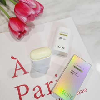 아이레시피 라이트터치 선스틱 15g (SPF50+, PA++++) — 4점을 준 리뷰어가 2023년 4월 올린 사용 사진