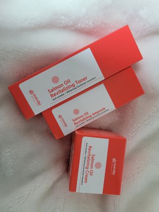 아이앤립 / EYENLIP 아이앤립 연어오일 리바이탈라이징 토너+앰플+크림 3종 세트 — 5점을 준 리뷰어가 2021년 4월 올린 사용 사진