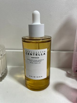 [스킨1004] 마다가스카르 센텔라 앰플 100ml — 5점을 준 리뷰어가 2024년 5월 올린 사용 사진