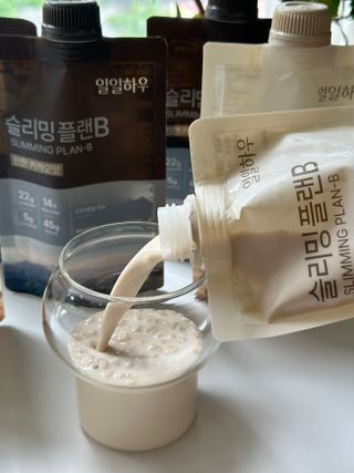 일일하우 슬리밍 플랜B 고소한 귀리맛, 진한 카카오맛 (체중조절식) — 5점을 준 리뷰어가 2023년 5월 올린 사용 사진