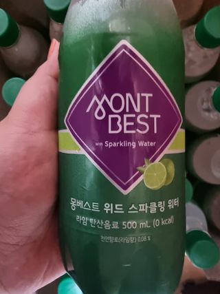 몽베스트 Montbest with Sparkling water Lime20병 — 5점을 준 리뷰어가 2023년 1월 올린 사용 사진