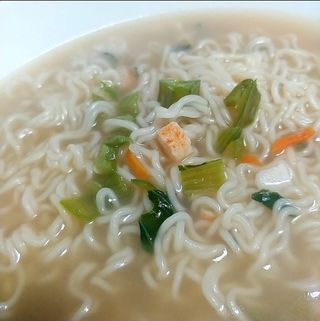 [풀무원] 자연은맛있다 정면, 백면, 홍면  세트 — 5점을 준 리뷰어가 2021년 4월 올린 사용 사진