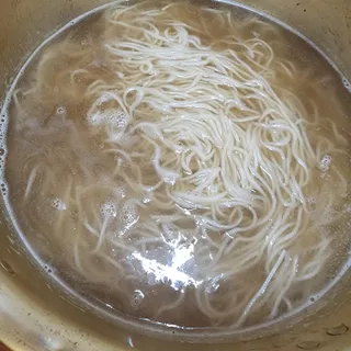 [한면원] 잔치국수 2인분 — 5점을 준 리뷰어가 2022년 8월 올린 사용 사진