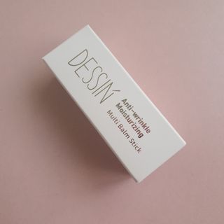 바르는뷰티 데생멀티밤 식물유래성분 97 저분자콜라겐 피부수분 미백 주름개선 멀티밤스틱 — 5점을 준 리뷰어가 2021년 10월 올린 사용 사진