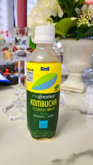더그레잇티 콤부차 [매일유업] 더그레잇티 44kcal 콤부차 300ml *12개입 (오리지널 6개+베리리치 6개) — 5점을 준 리뷰어가 2023년 7월 올린 사용 사진