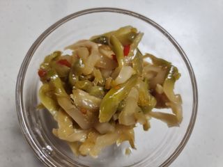 루시델리 야미하우스 홍콩 스파이시 프리미엄 짜사이 무침 500g — 5점을 준 리뷰어가 2024년 8월 올린 사용 사진