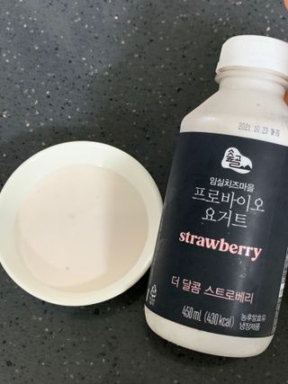 숲골 임실치즈마을 프로바이오 요거트 450ml 2개 — 5점을 준 리뷰어가 2021년 10월 올린 사용 사진