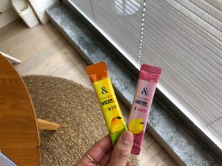 비타앤C 레몬맛, 망고맛 — 5점을 준 리뷰어가 2021년 4월 올린 사용 사진