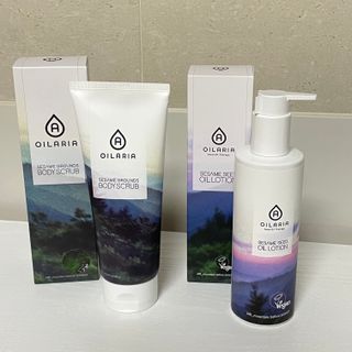 오일아리아 뉴트리 모이스처라이징 세사미 씨드 오일로션 & 데일리 디톡스 세사미 그라운즈 바디스크럽 — 5점을 준 리뷰어가 2023년 7월 올린 사용 사진