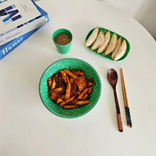 (주)성경순만두 곤약만두.콘치즈만두,삼각당면만두,당면 야끼만두,대구전통 납작만두,떡뽁이 매콤소스,달콤소스 — 3점을 준 리뷰어가 2023년 4월 올린 사용 사진