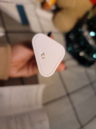 아카라 어두울 때만 켜지는 스마트 무선 센서등 — 5점을 준 리뷰어가 2021년 12월 올린 사용 사진